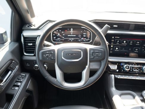 Used 2025 GMC Sierra 3500 Denali w/ Denali Reserve Package AWD/4WD image 2