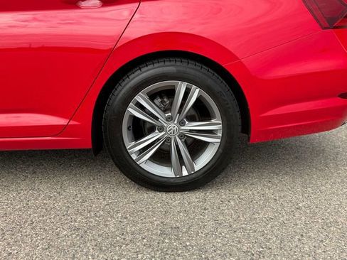 Used 2020 Volkswagen Jetta R-Line w/ R-Line Cold Weather Package FWD image 13