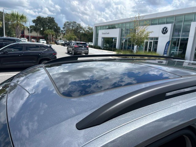 Used 2024 Volkswagen Atlas SE FWD image 12