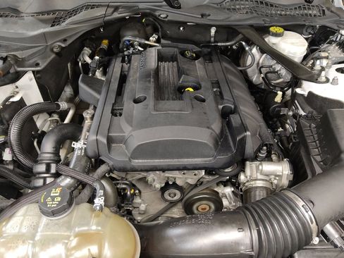 Used 2019 Ford Mustang Convertible RWD image 30
