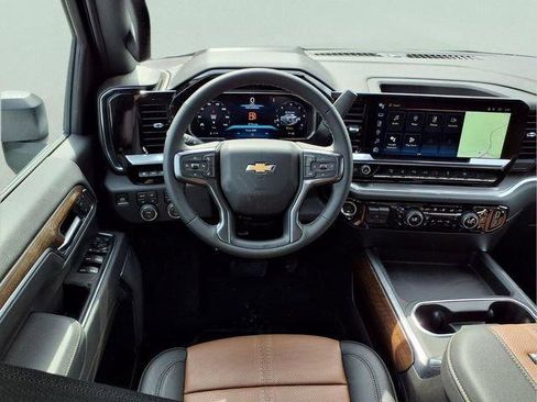 New 2026 Chevrolet Silverado 3500 High Country w/ High Country Premium Package AWD/4WD image 11