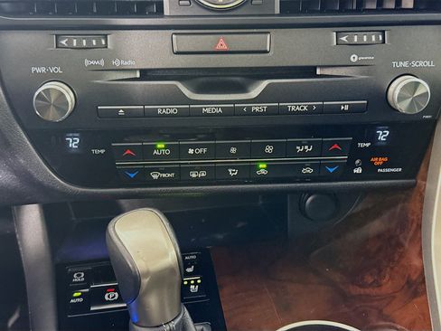 Used 2016 Lexus RX 350 AWD w/ Premium Package image 17