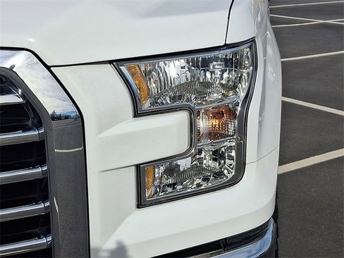 Used 2017 Ford F150 XLT w/ Equipment Group 302A Luxury image 9