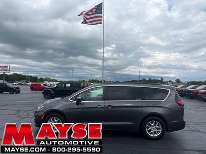 Used 2022 Chrysler Pacifica Touring-L