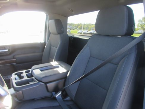 New 2026 GMC Sierra 2500 SLE image 14