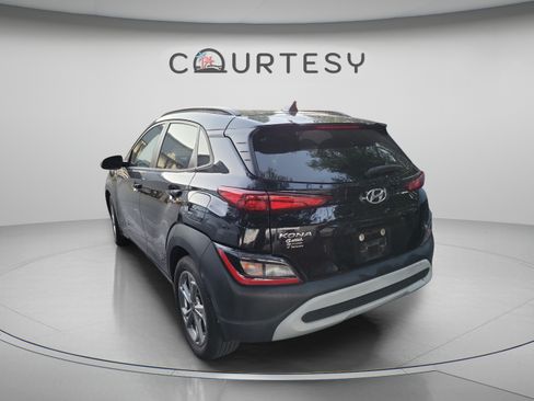 Used 2023 Hyundai Kona SEL w/ Cargo Package FWD image 5
