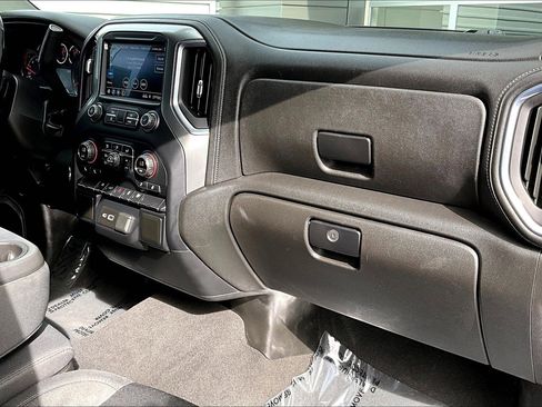 Used 2021 Chevrolet Silverado 1500 RST image 16