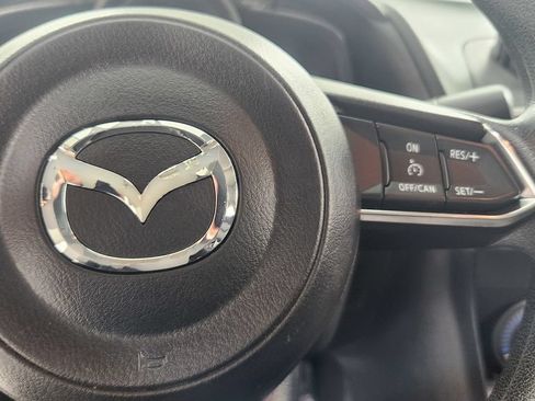 Used 2017 MAZDA MAZDA3 Sport FWD image 21