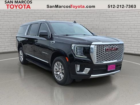Used 2024 GMC Yukon XL Denali AWD/4WD image 3