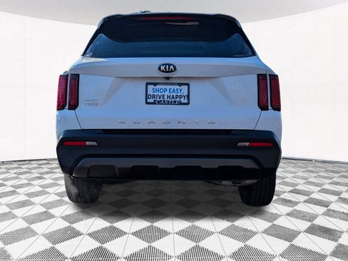 Used 2021 Kia Sorento S w/ Panoramic Sunroof Package image 15