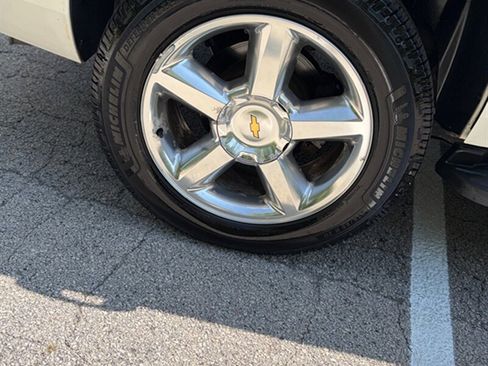 Used 2014 Chevrolet Tahoe LT AWD/4WD image 29