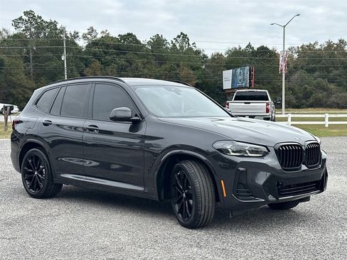 Used 2024 BMW X3 sDrive30i w/ Premium Package image 3