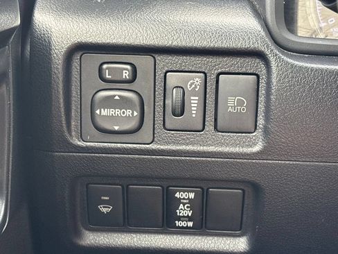 Used 2021 Toyota 4Runner TRD Off-Road Premium w/ Moonroof Package AWD/4WD image 26