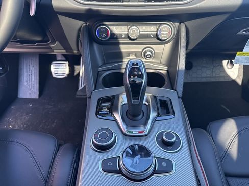 New 2026 Alfa Romeo Stelvio Sprint AWD/4WD image 18