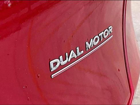 Used 2023 Tesla Model Y Performance image 23