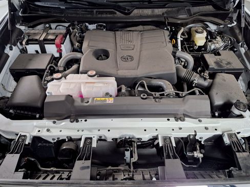 New 2026 Toyota Tundra SR5 AWD/4WD image 8