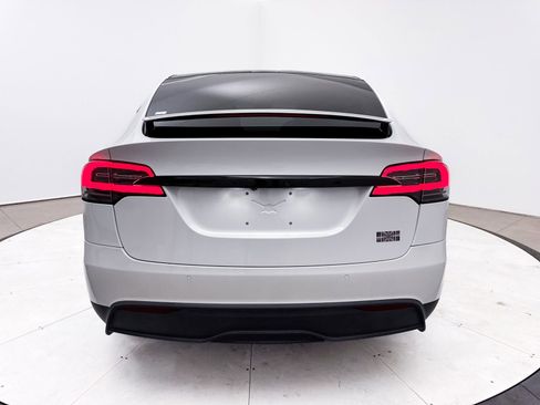 Used 2022 Tesla Model X Plaid image 14