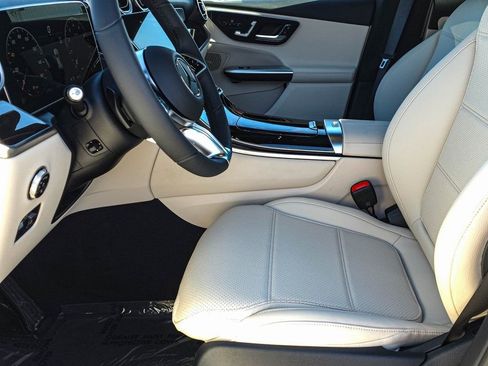 New 2026 Mercedes-Benz GLC 300 4MATIC image 13