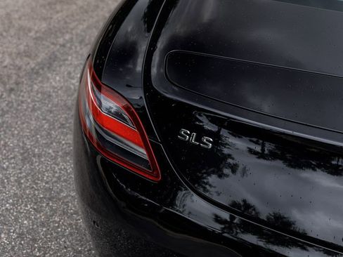 Used 2011 Mercedes-Benz SLS AMG Coupe image 19