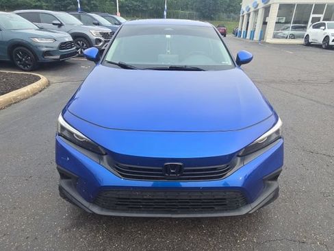 Used 2022 Honda Civic EX image 2