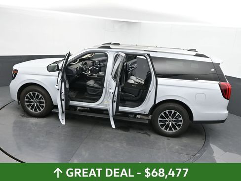 Used 2025 Ford Expedition Max Platinum AWD/4WD image 71
