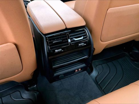 Used 2023 BMW 530i xDrive w/ Premium Package image 41