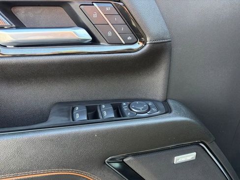 Used 2025 GMC Sierra 2500 AT4 w/ AT4 Premium Plus Package image 24