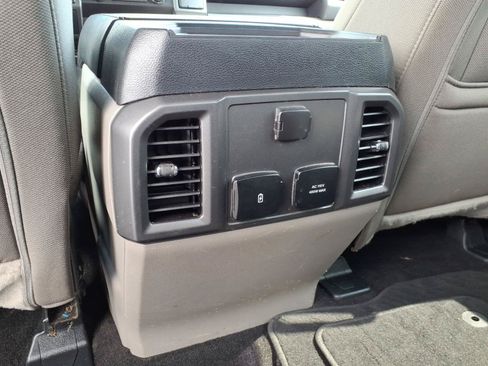 Used 2019 Ford F150 XLT w/ Equipment Group 302A Luxury AWD/4WD image 9