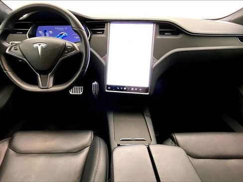 Used 2020 Tesla Model S Long Range Plus image 15