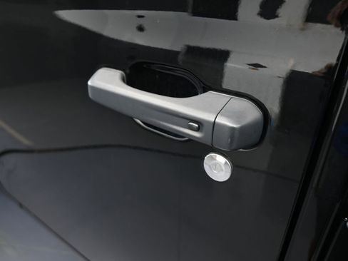 Used 2024 Jeep Gladiator Sport w/ Premium Package image 32