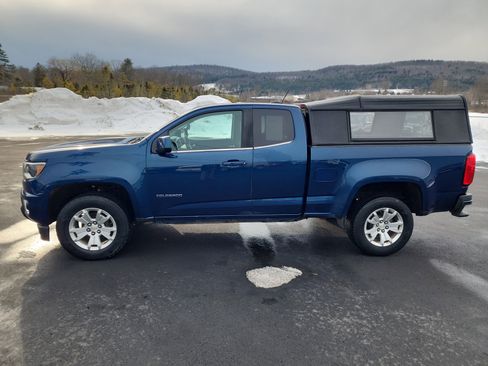 Used 2020 Chevrolet Colorado LT w/ LT Convenience Package image 5