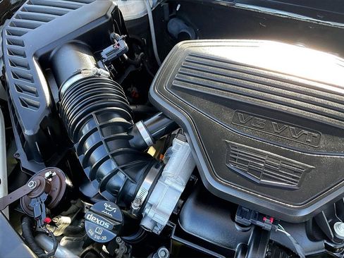 Used 2020 Cadillac XT5 Premium Luxury image 32