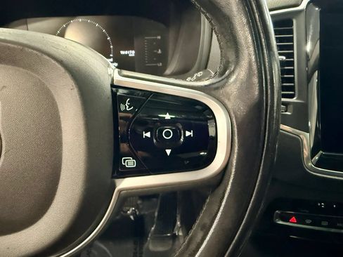 Used 2019 Volvo XC90 T5 Momentum FWD image 30