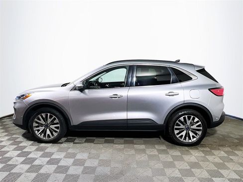 Used 2021 Ford Escape Titanium image 5