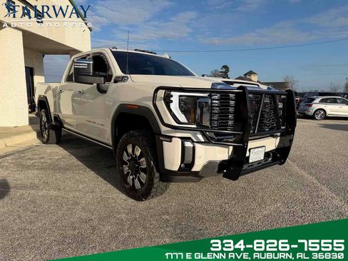 Used 2025 GMC Sierra 2500 Denali w/ Denali Reserve Package image 9
