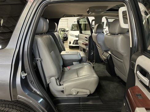 Used 2014 Toyota Sequoia Platinum image 12