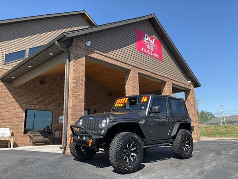 Used 2016 Jeep Wrangler Sport w/ Quick Order Package 24S image 35