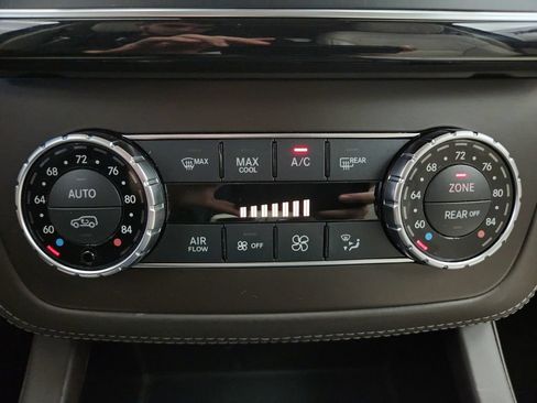 Used 2019 Mercedes-Benz GLS 450 4MATIC image 19