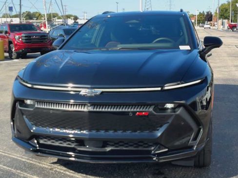 Certified 2024 Chevrolet Equinox EV RS image 7