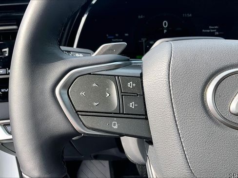 Used 2026 Lexus RX 450h Luxury w/ Convenience Package image 24