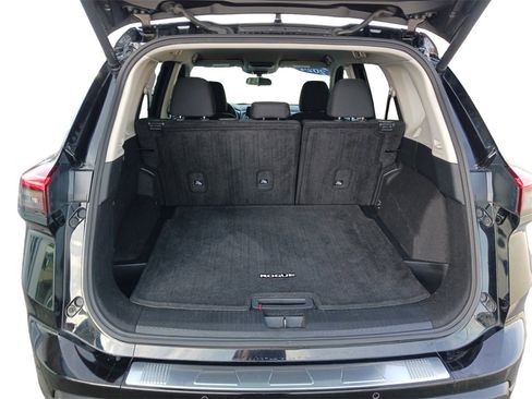 Used 2024 Nissan Rogue SV image 13