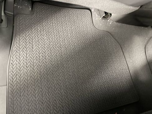 New 2025 GMC Sierra 2500 Denali w/ Denali Reserve Package image 36