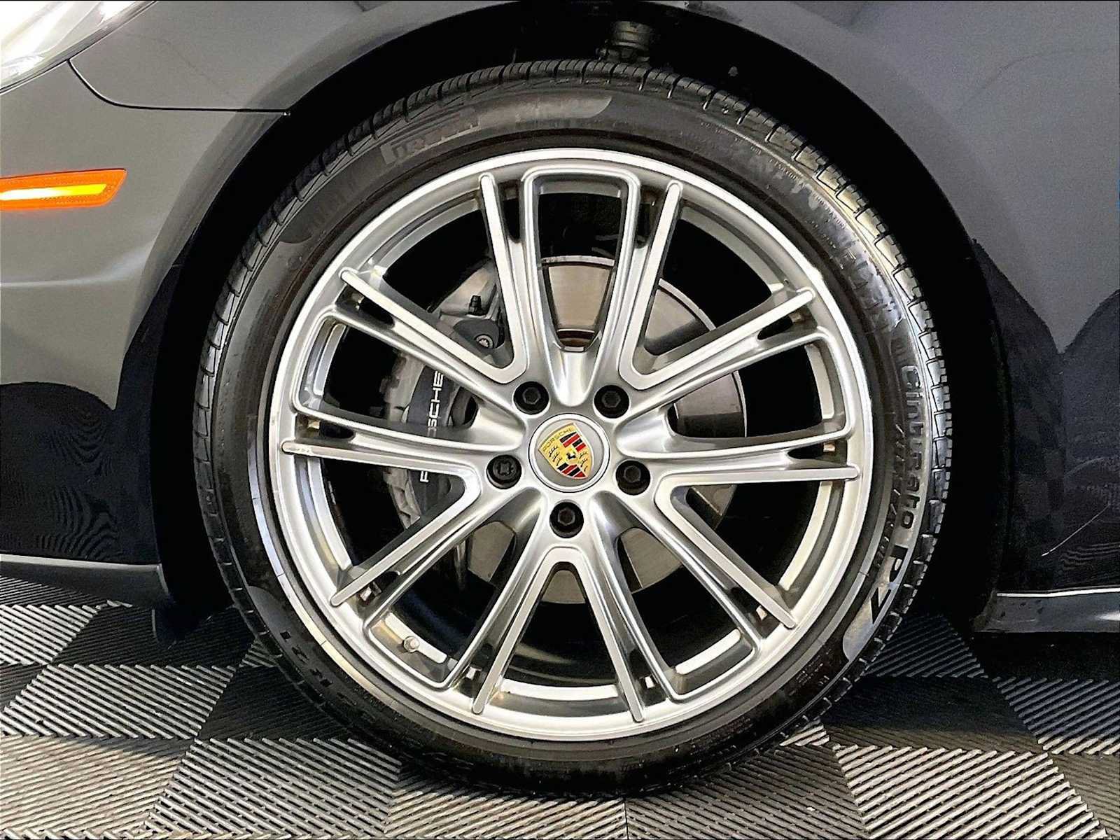 Certified 2023 Porsche Panamera 4 AWD/4WD image 11