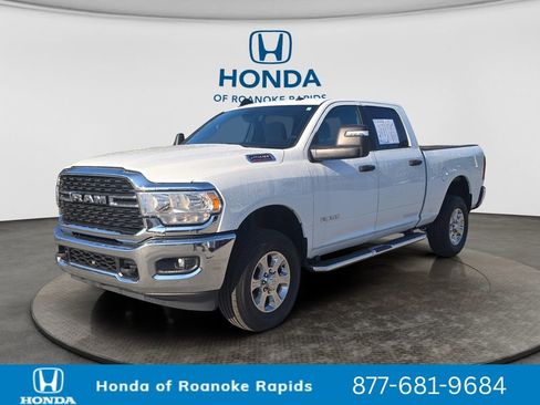 Used 2024 RAM 2500 Big Horn image 1