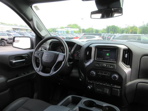 Used 2025 Chevrolet Silverado 1500 Custom Trail Boss AWD/4WD image 22