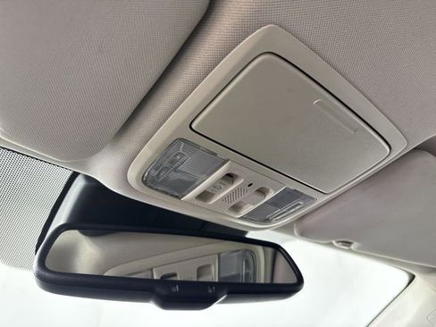 Used 2016 Honda CR-V Touring image 10