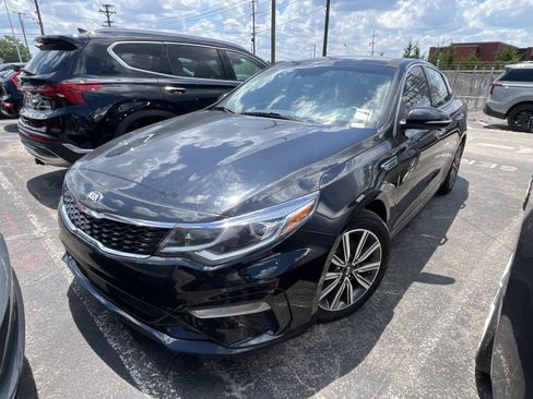 Used 2020 Kia Optima Premium FWD image 2