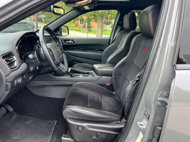 Used 2025 Dodge Durango GT AWD/4WD image 4