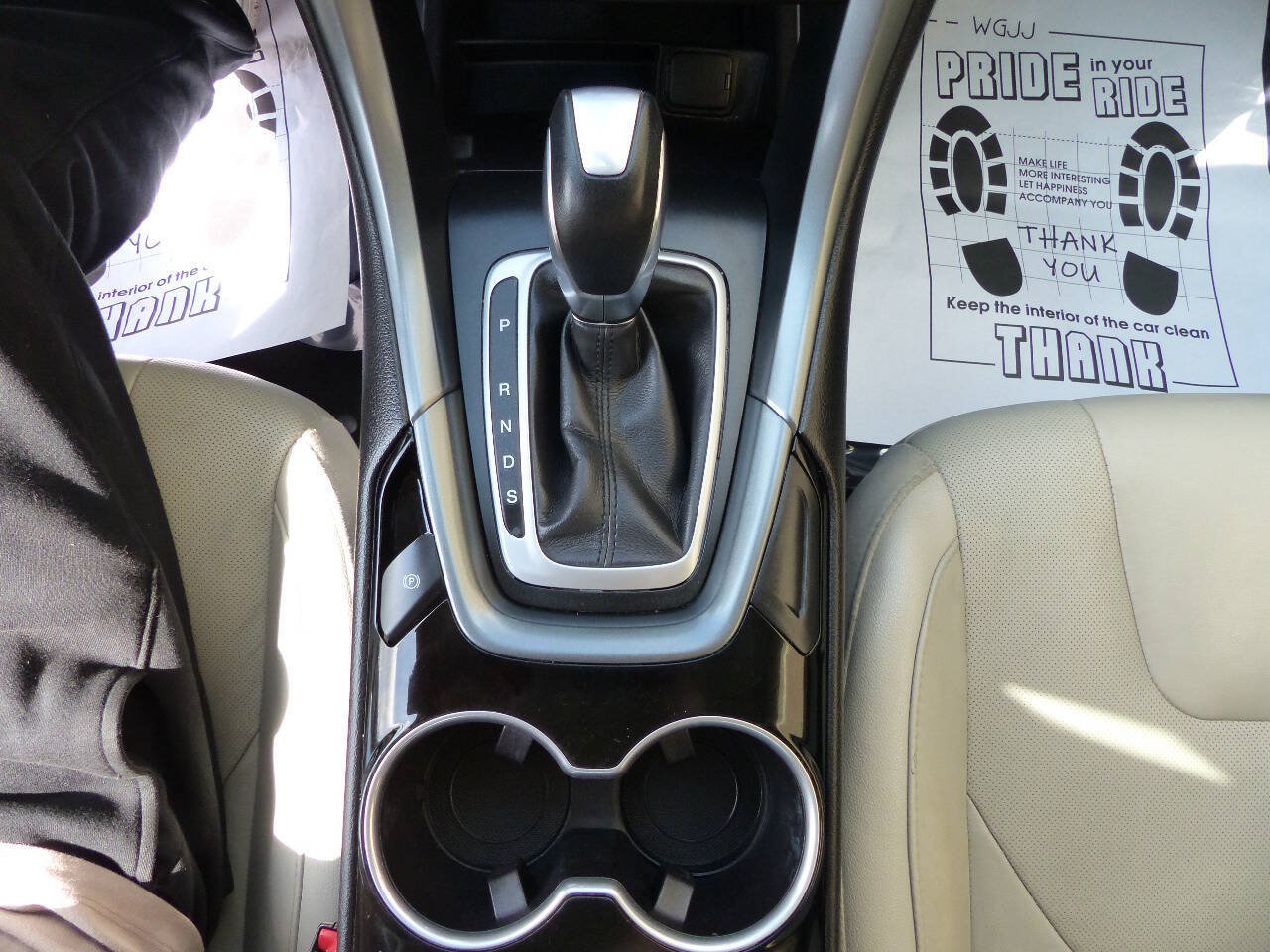 Used 2016 Ford Fusion Titanium FWD image 34