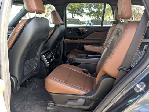 Used 2022 Lincoln Aviator Reserve w/ Equipment Group 201A image 20